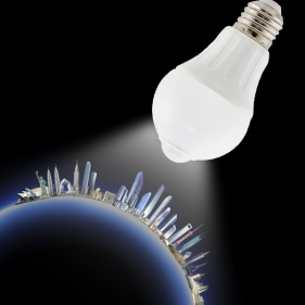 Obrázok pre LED žiarovka E27 6W/450lm , klasik s PIR senzorom , studená = 45W